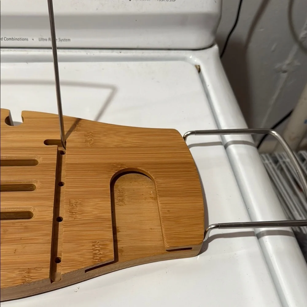 Spa bathtub rack